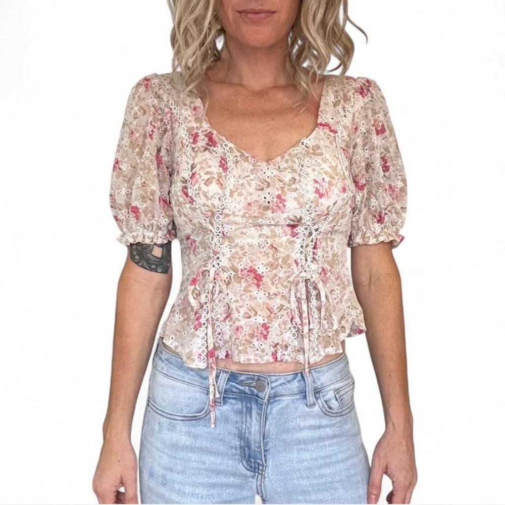 Lulumari Romantic Lace-Up Top Small Prairie Milkmaid Floral Eyelet Puff Sleeve